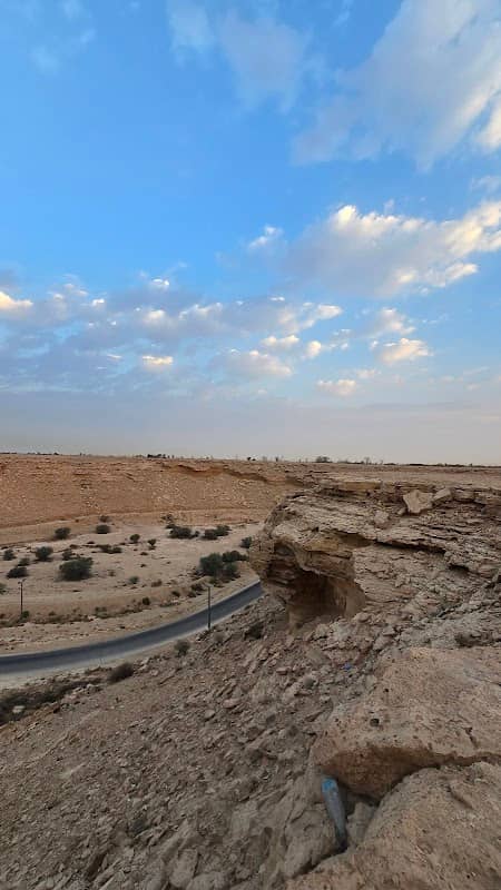 الجبل المجوف - Image 1