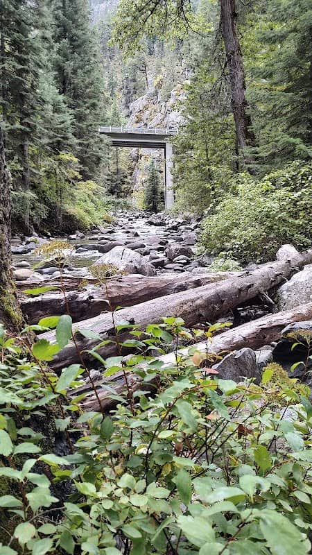 Pole Bridge Picnic Area - Image 1