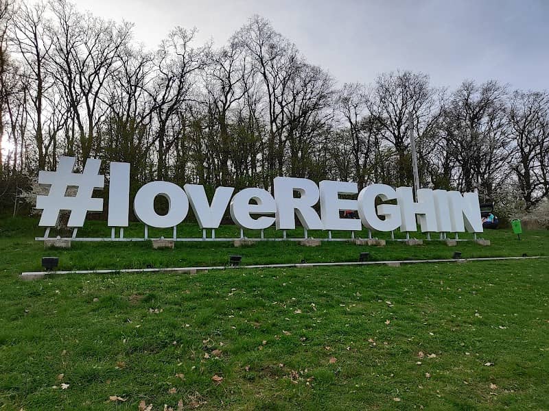 Semnul #lovereghin - Image 1
