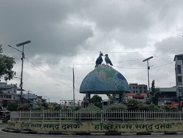 दमक चोंक - Image 2