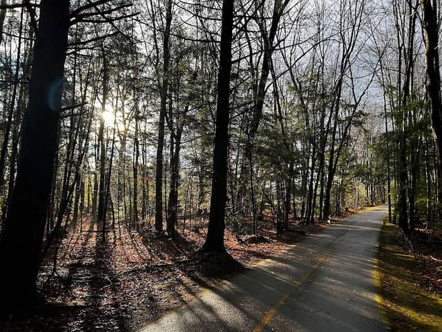 Corridor Champlain Pathway - Image 2