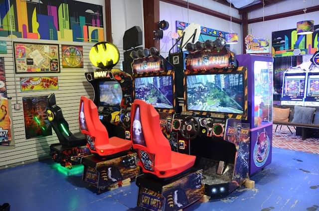 Full Tilt Arcade & Pinball - Image 1
