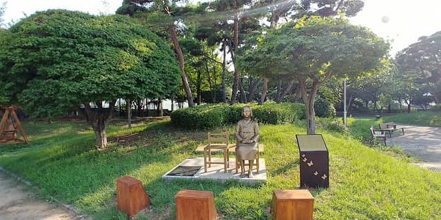 평화의소녀상 - Image 1