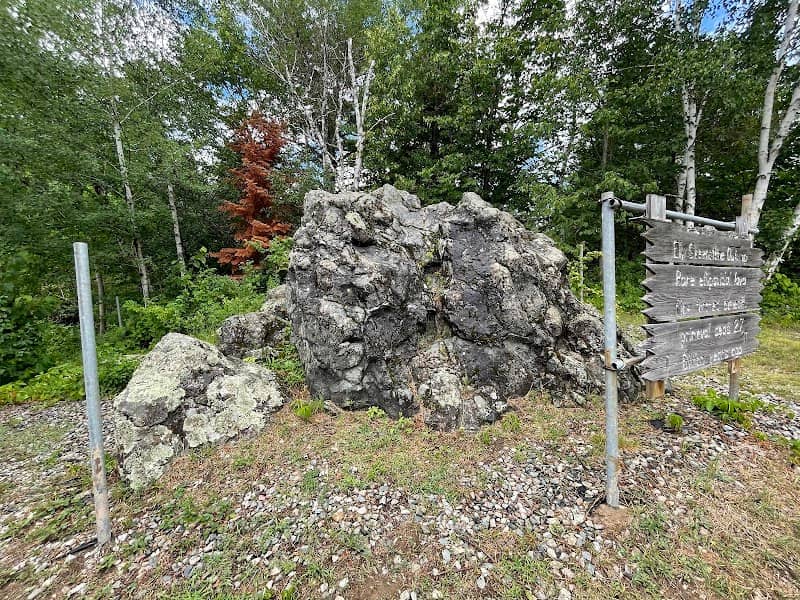 Pillow Rock - Image 1