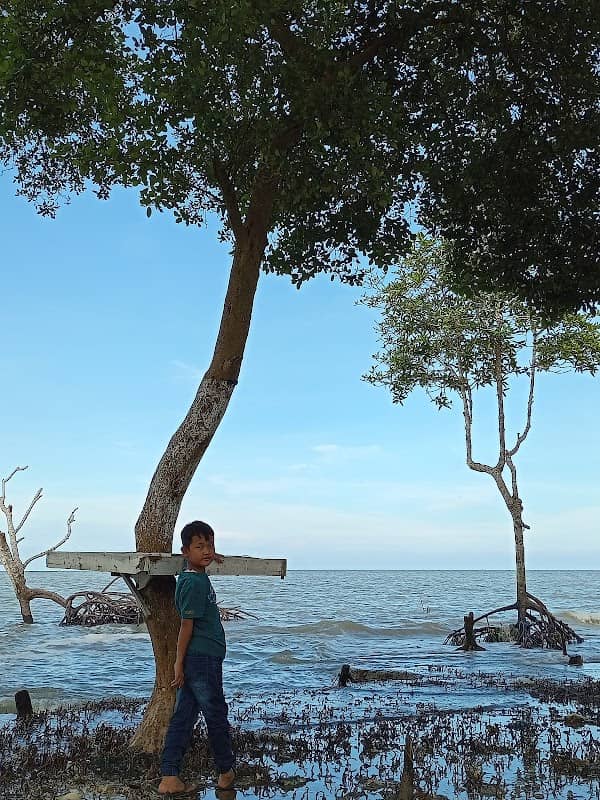 Pantai Serdang - Image 1