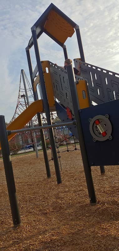 Gardenia Park Recreation Complex - Image 1