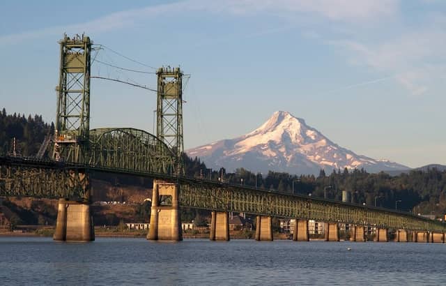 Port of Hood River - Image 1
