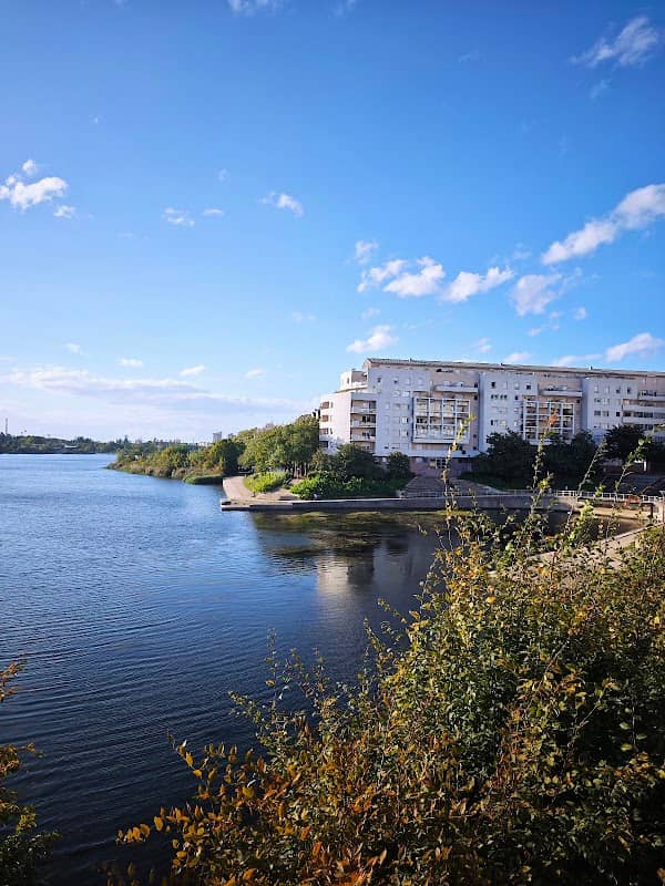 Vue panoramique du lac de Créteil - Image 1