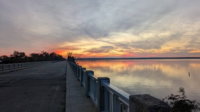Palmetto Trail: Lake Marion Passage Trailhead - Image 2