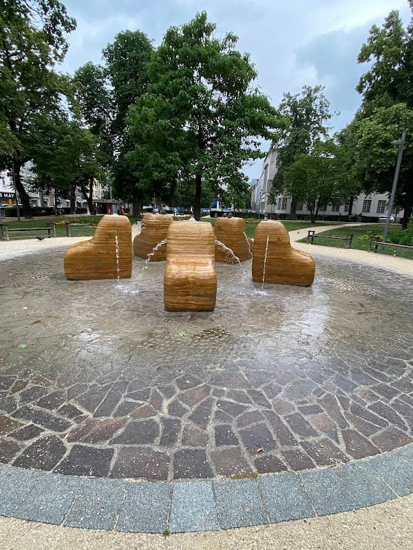 Brunnen im Schillerpark - Image 1