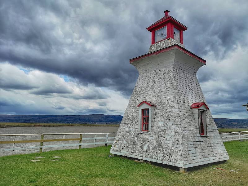 Anderson Hollow Lighthouse - Image 2