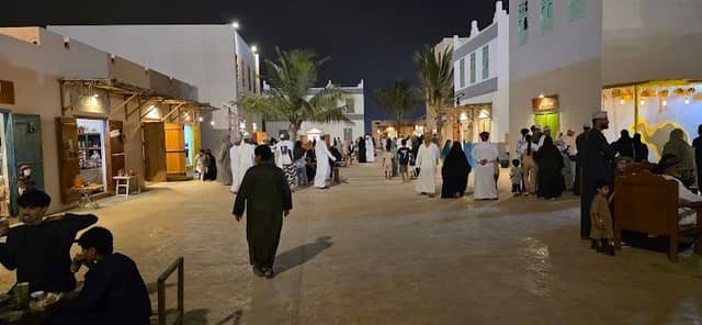 ركن المطاعم و المأكولات العمانية الشعبية - Image 1