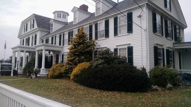 Sprague Mansion - Image 2