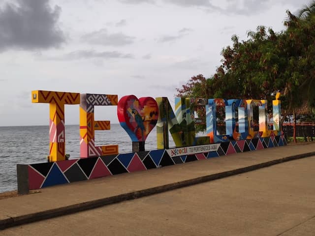 Letrero 'Te ️❤️ Necoclí ' - Image 1