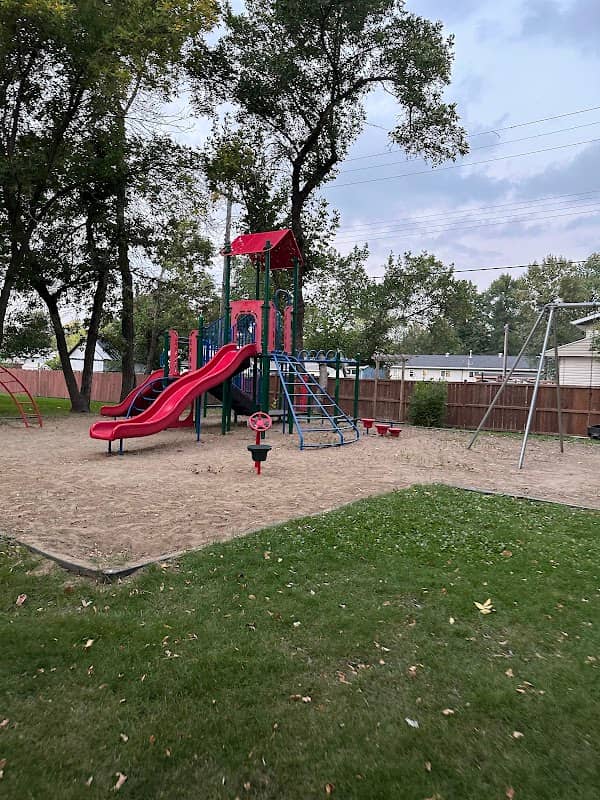 6th Street South Park - Image 1