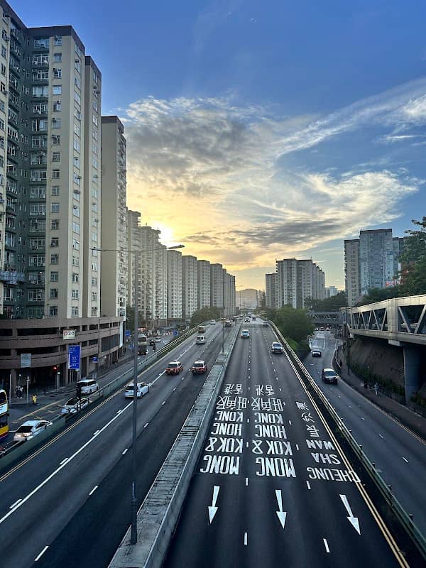 美孚行人天橋 - Image 2
