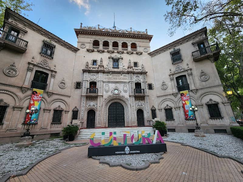 Plaza San Martin - Image 2