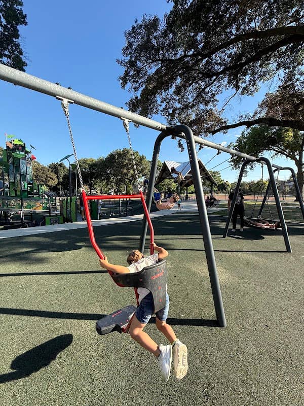 Lawson Park - Image 2
