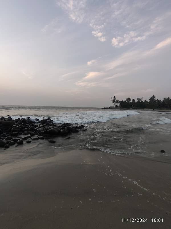 Puthenthode Beach - Image 1