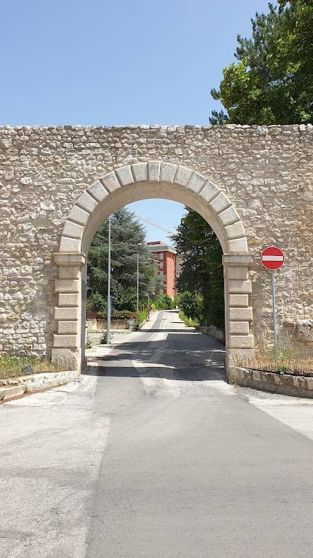 Porta della stazione - Image 1