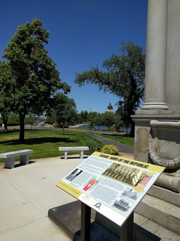 Civil War Monument - Image 2