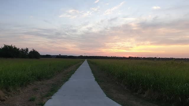Bunker Hill Park - Image 1