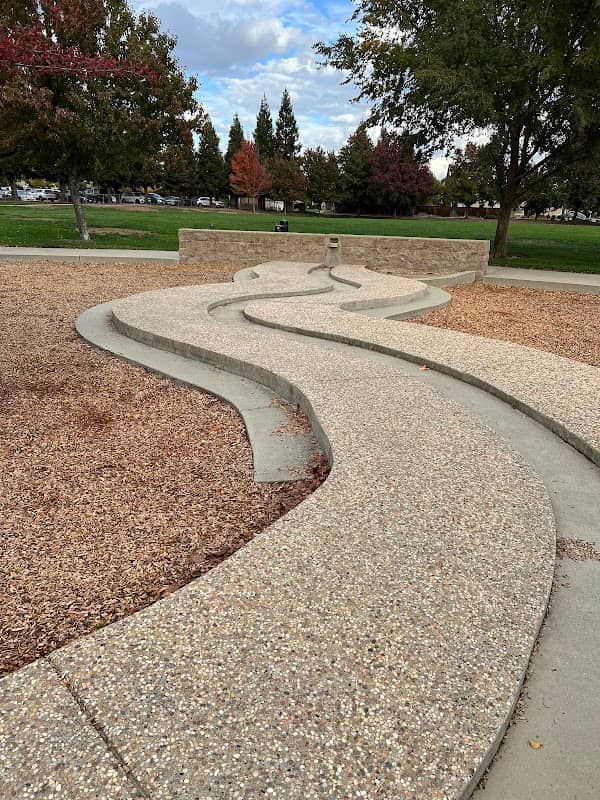 Davis Park - Image 2