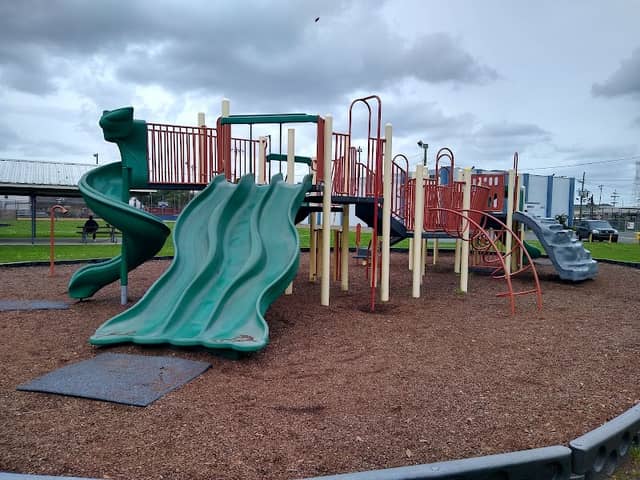 Park of Heroes & Harahan Playground - Image 2