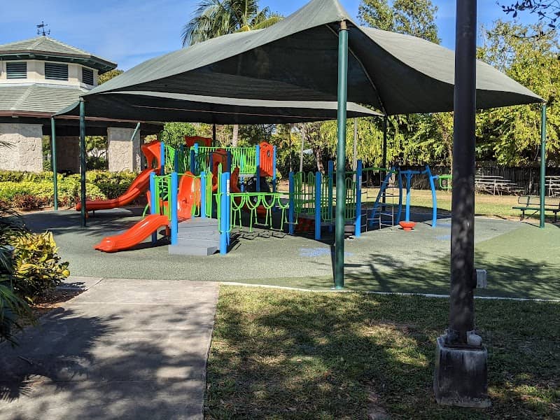 Suniland Park - Image 1