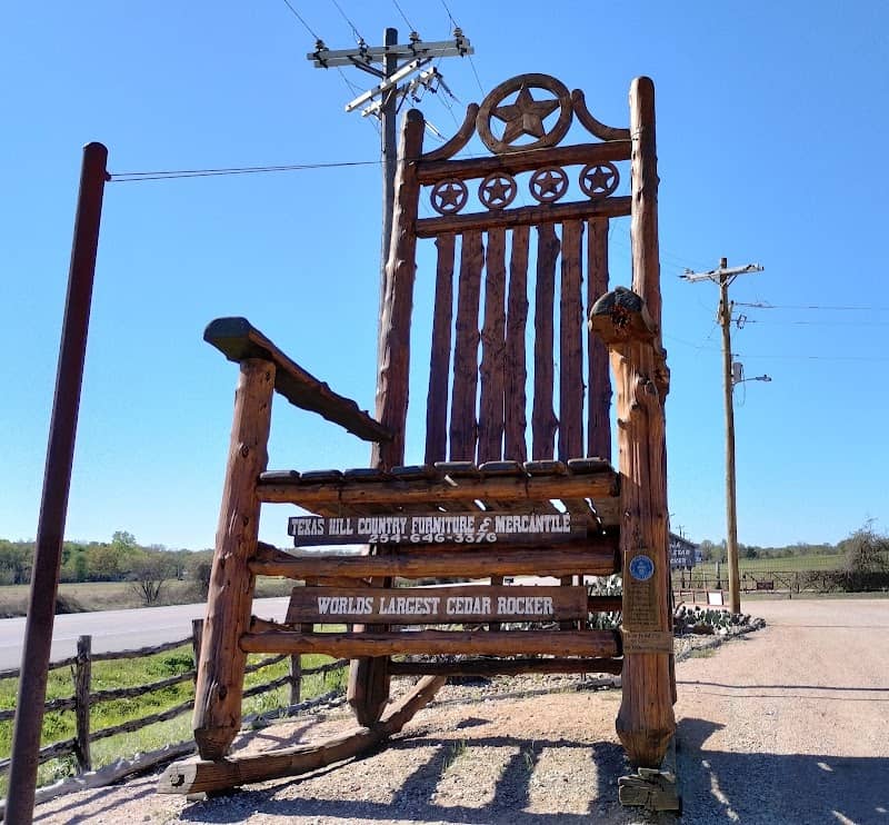 World's Largest Cedar Rocker - Image 1
