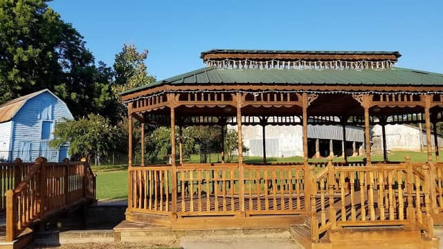 J. Cliff Yarbrough Memorial Park - Image 3