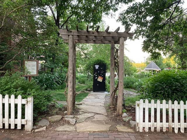 The naturalists’ native garden - Image 3