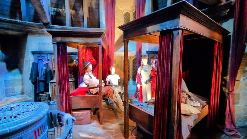 The Gryffindor dormitory - Image 1