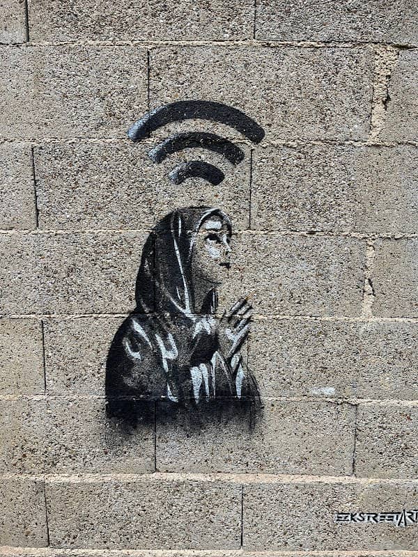Notre Dame du Wifi, de Ezk - Image 1