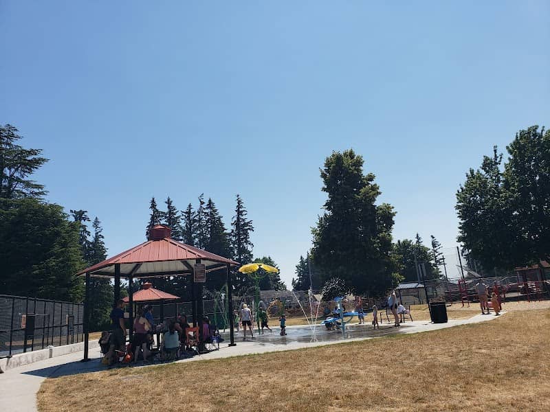 Maple Street Park - Image 1