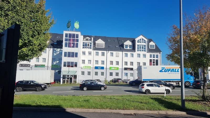 SleepySleepy Hotel Gießen - Image 1
