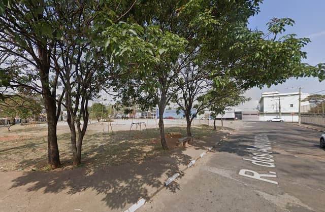 Praça e Parque Infantil Municipal de Passos - Image 1