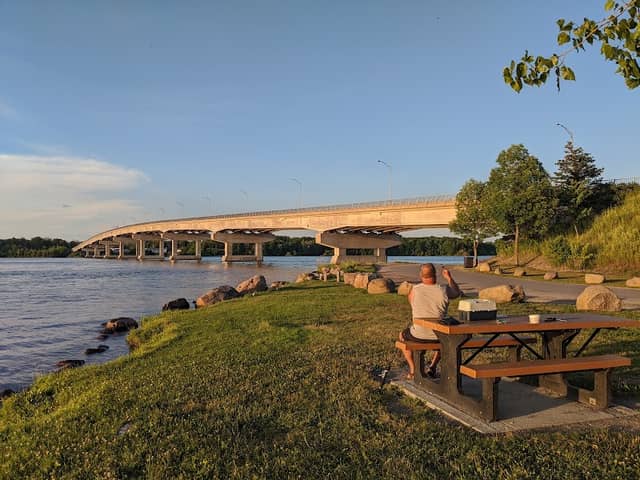 Confederation Park - Image 1
