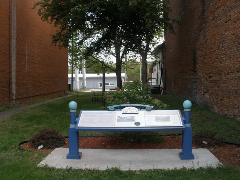Friendship Park - Image 2