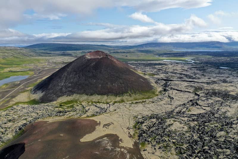 Ytri-Rauðarmelskúla - Image 2