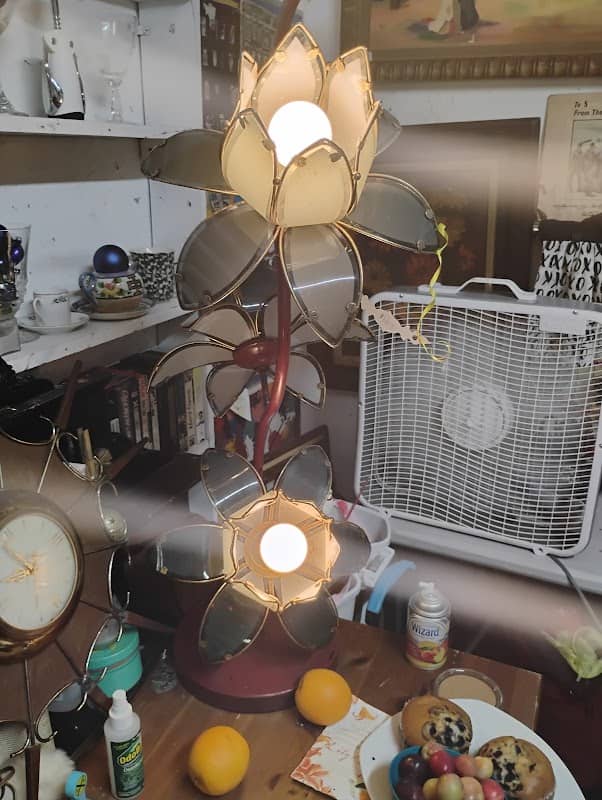 Junction Flea Market - Image 3