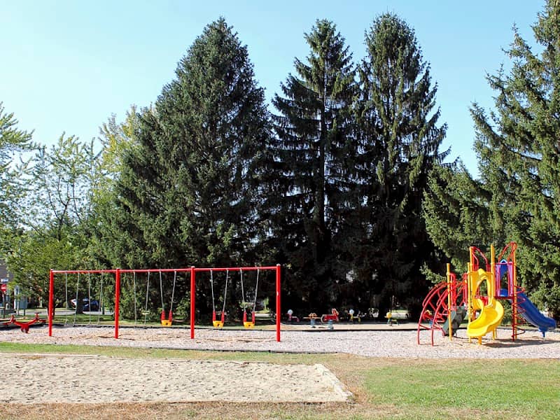 Frigon Park - Image 1