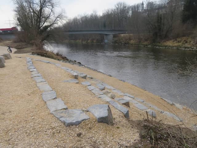 Sitztreppen am Illerufer - Image 1