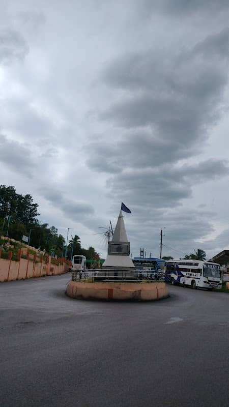 Bus stand chowk - Image 1