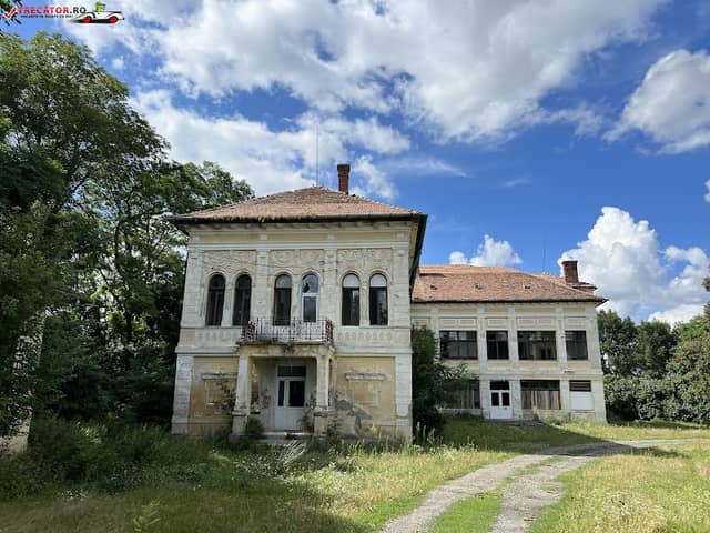 Kemény Castle - Image 1
