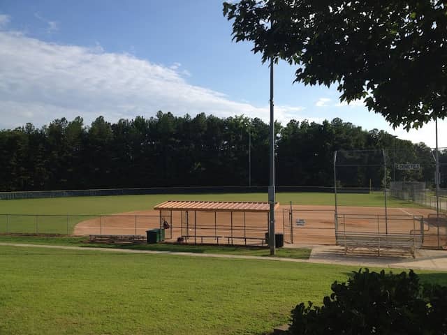 E.E. Robinson Park - Image 1