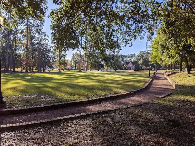 Gardiner Park - Image 1