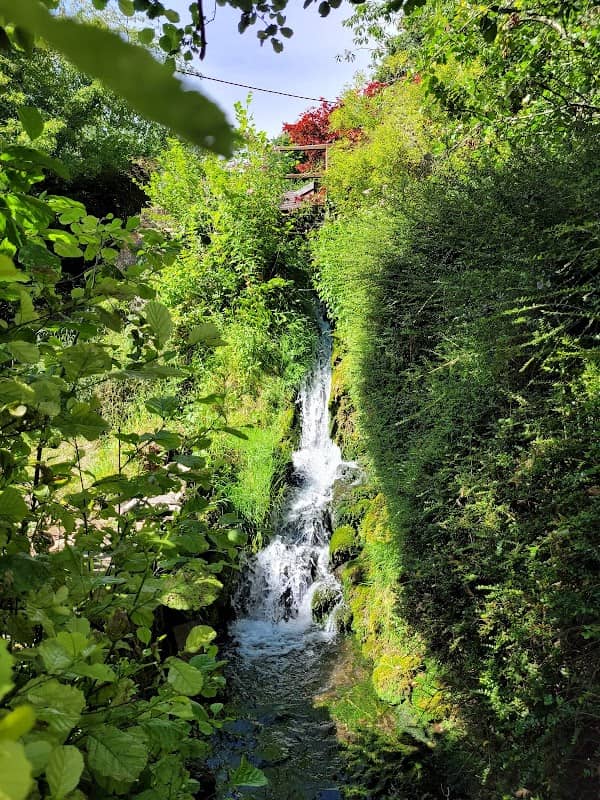 Mill Ln Waterfall - Image 2