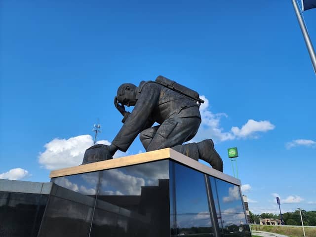 Firefighters Memorial - Image 2