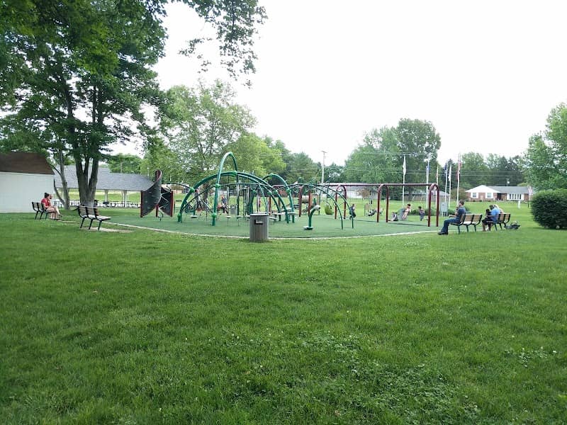 Victory Park - Image 2